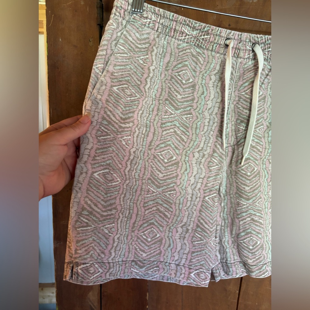 PacSun Volley Geometric Patterned Pink Gray Shorts Sz M - Picture 2 of 6